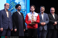 سیزدهمین آیین اعطای تندیس ملی فداکاری به دانشجویان ایران ۱۵ آبان ۱۴۰۳
