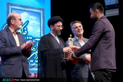 سیزدهمین آیین اعطای تندیس ملی فداکاری به دانشجویان ایران ۱۵ آبان ۱۴۰۳